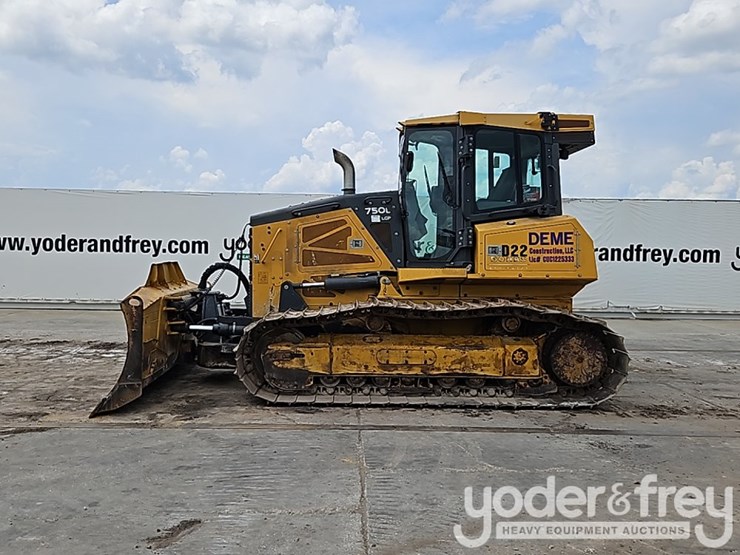 2022-deere-750l-image-3
