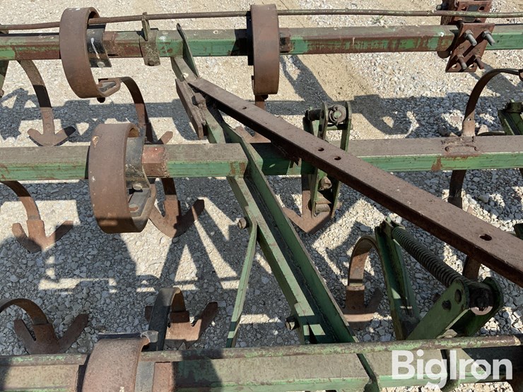john-deere-14-image-13