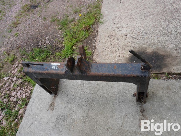 jeffers-i300-cat.-3-quick-hitch-image-6
