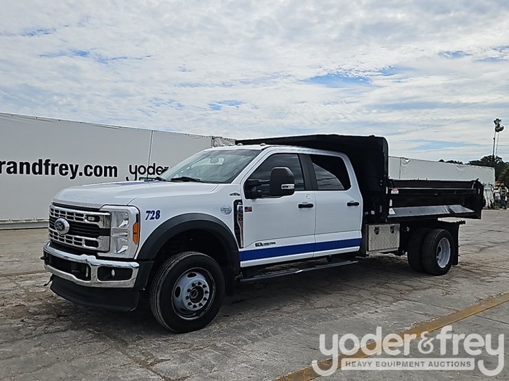 2023-ford-f550-xl-image-1