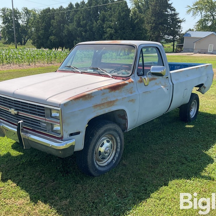 1983 CHEVROLET 2500