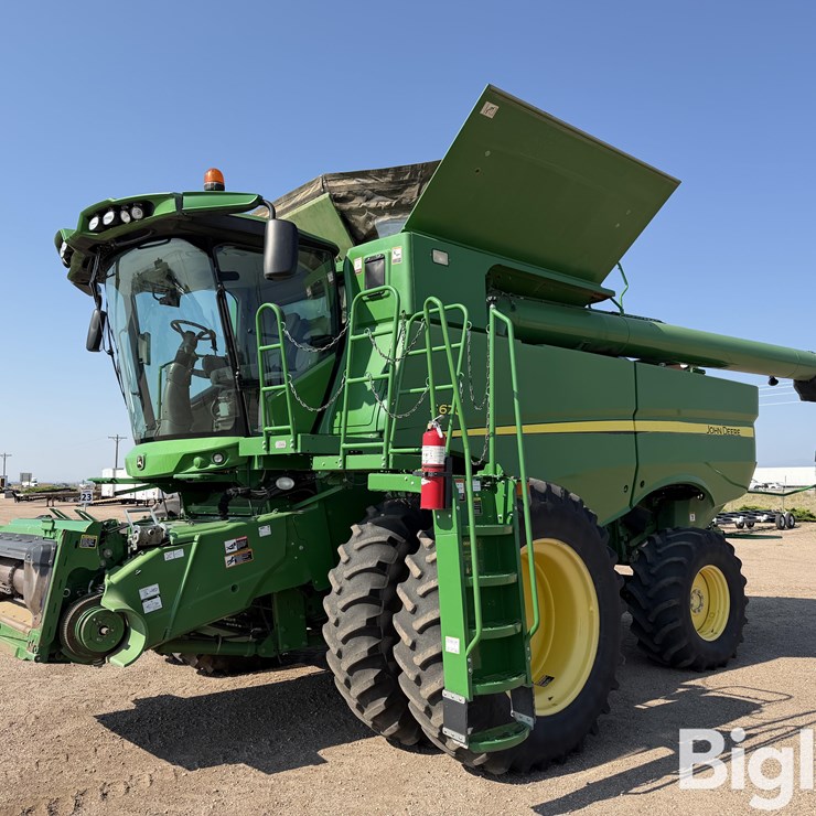 2013 JOHN DEERE S670