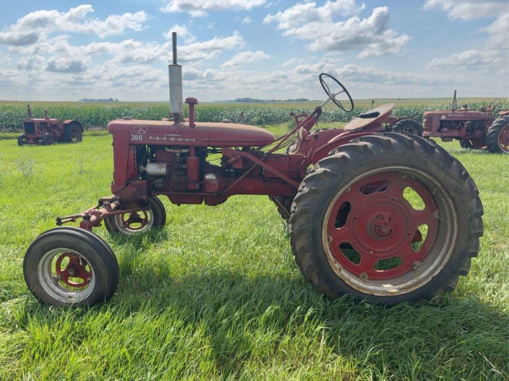farmall-200-image-6