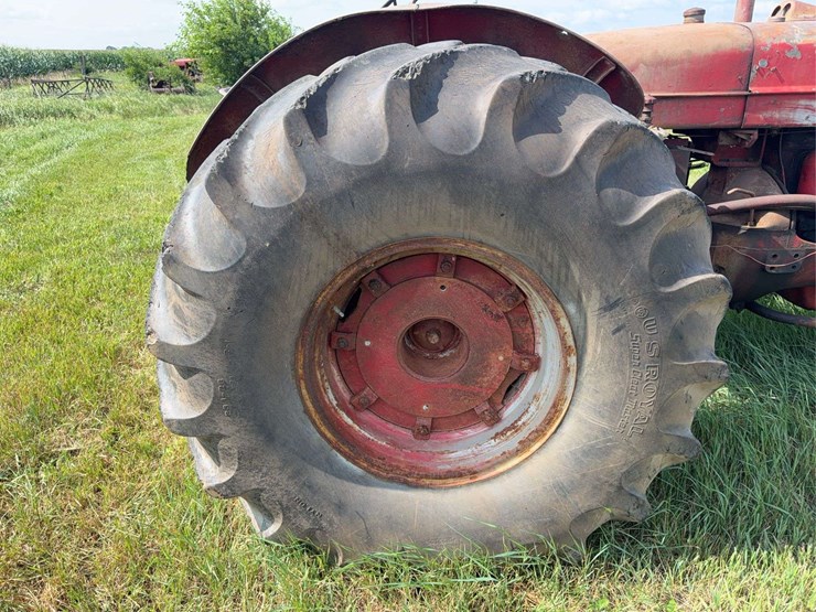 international-mccormick-deering-wd-9-image-27