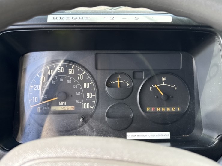 1999-isuzu-npr-image-34