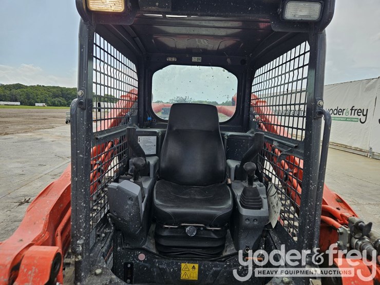 2023-kubota-svl97-2-image-25