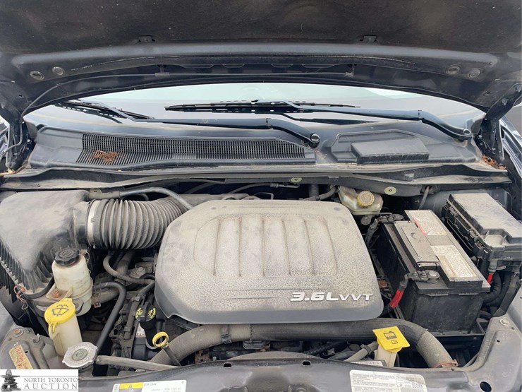 2014-dodge-grand-caravan-sxt-image-10