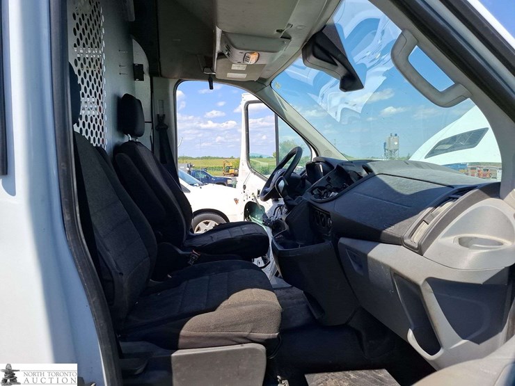 2019-ford-transit-image-16