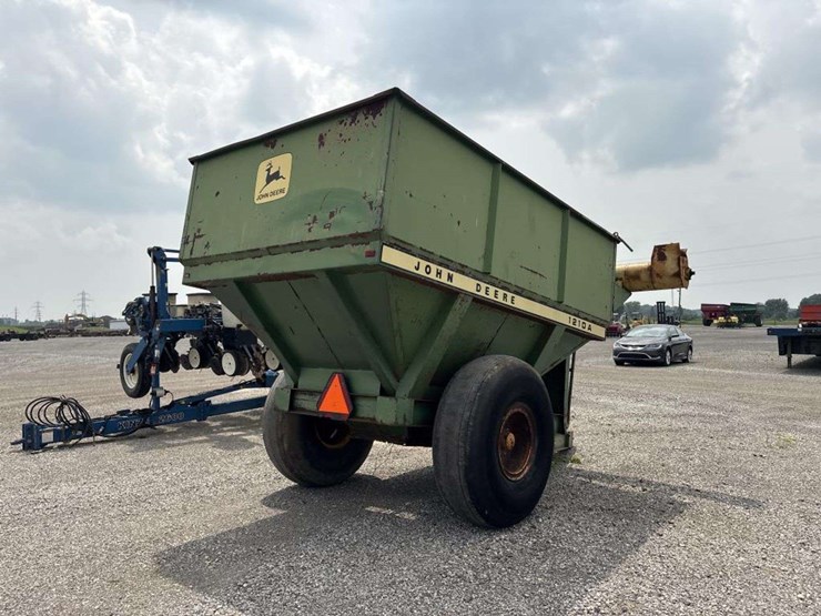 john-deere-1210a-image-3