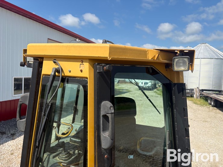 caterpillar-d5g-image-15