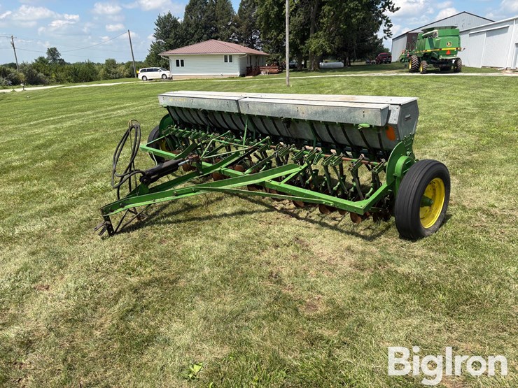 john-deere-207b-image-1