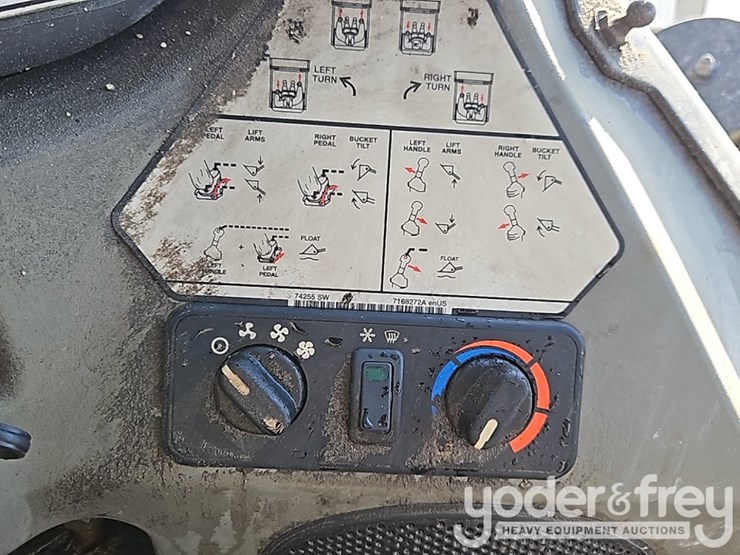 2017-bobcat-t595-image-29