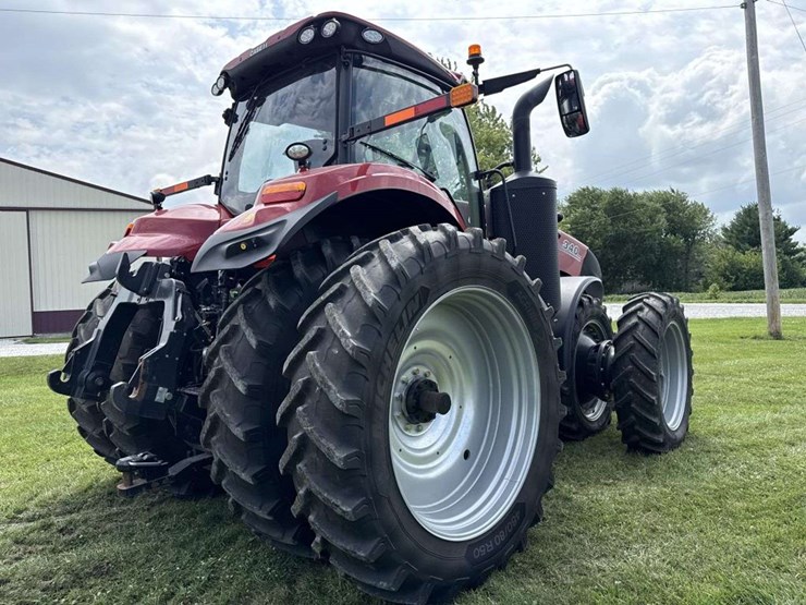 2021-case-ih-340-image-5