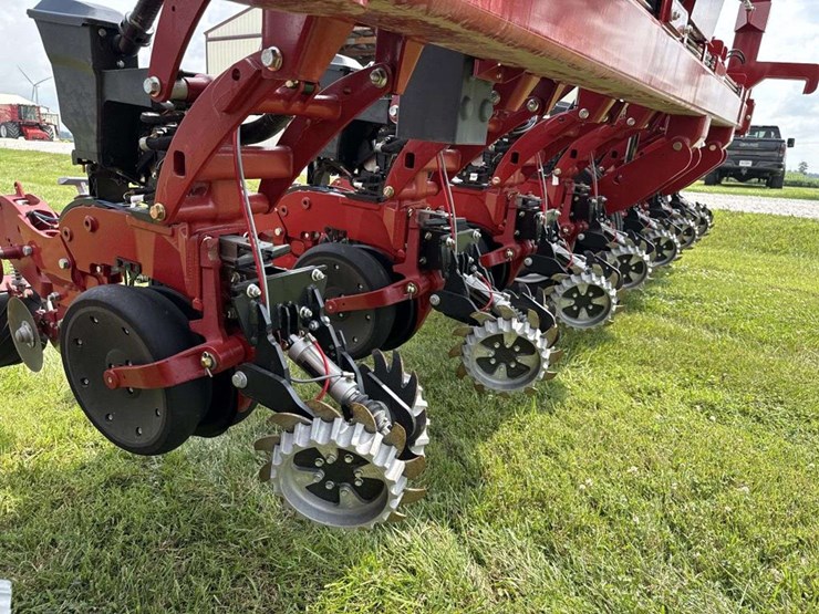 case-ih-2150-image-32