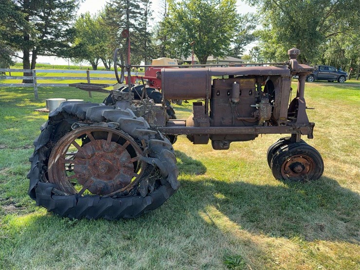 1931-farmall-f-30-duck-bill-image-6