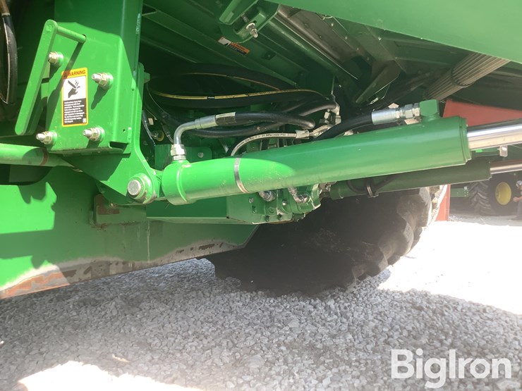 2020-john-deere-s770-image-12