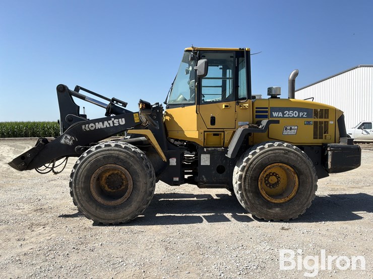 2011-komatsu-wa250pz-6-image-8