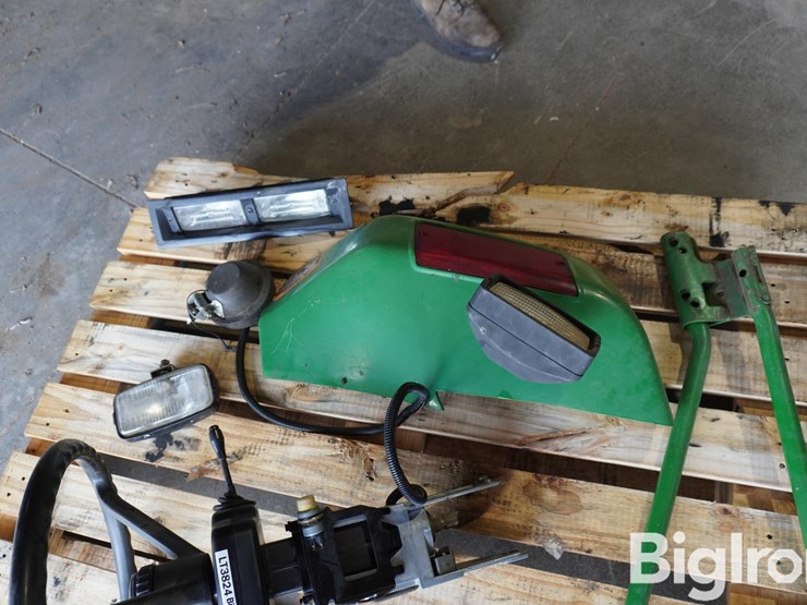 john-deere-8200-image-11