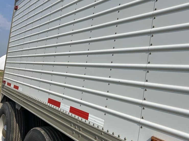 2015-timpte-grain-trailer-image-47