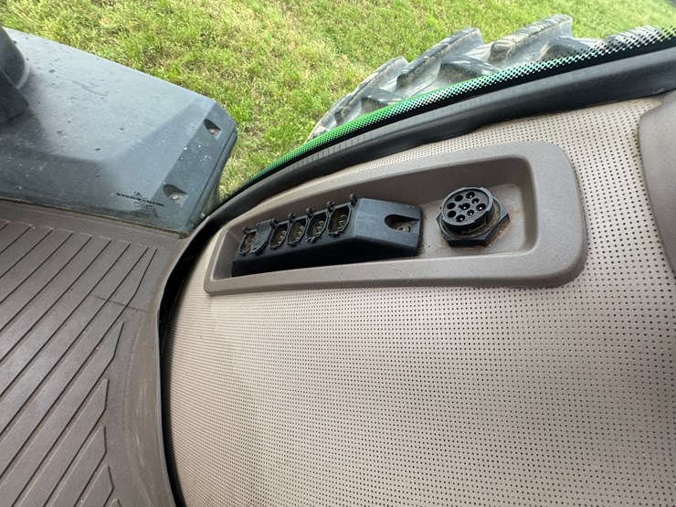 john-deere-8345r-image-81