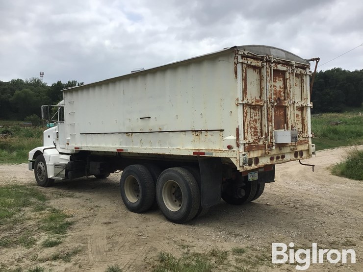 1988-peterbilt-377-image-7