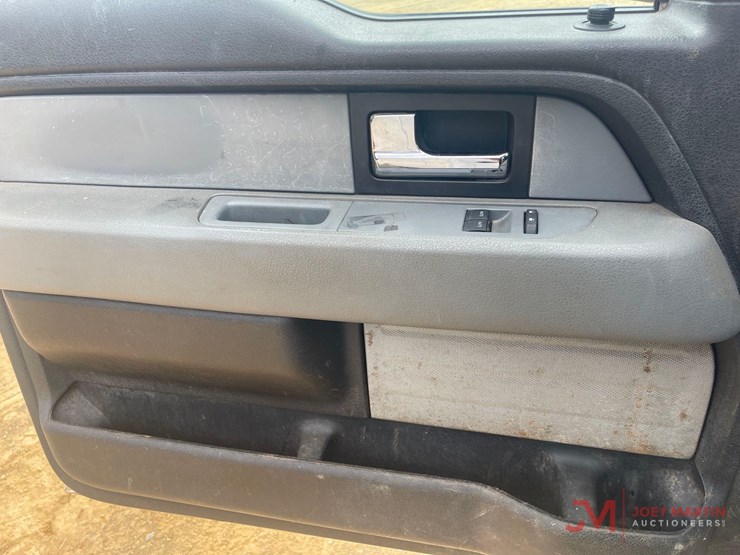 2013-ford-f150-xl-image-24