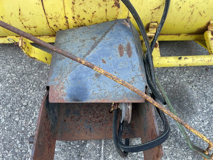 john-deere-180-image-8