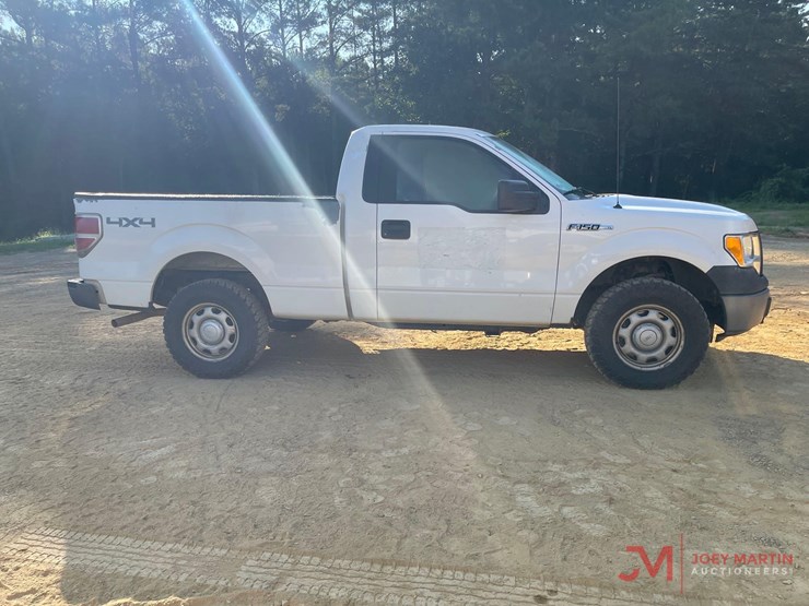 2010-ford-f150-xl-image-2