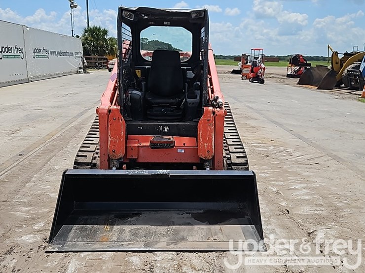 2015-kubota-svl90-2-image-14