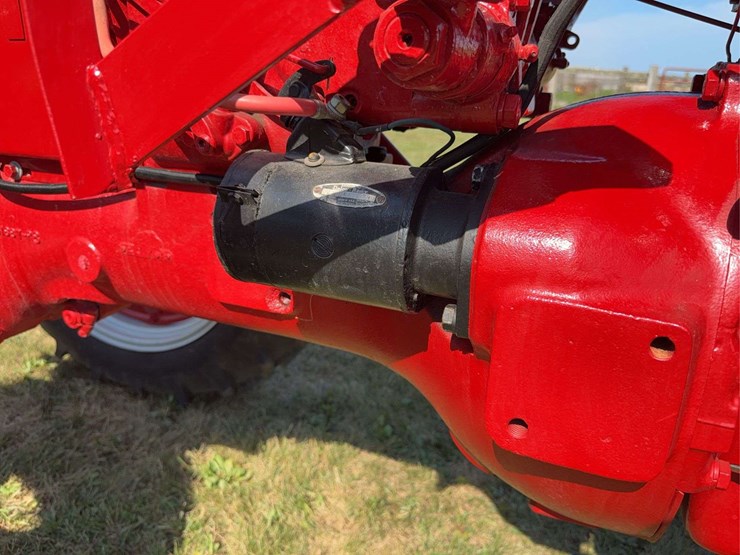 farmall-200-image-24