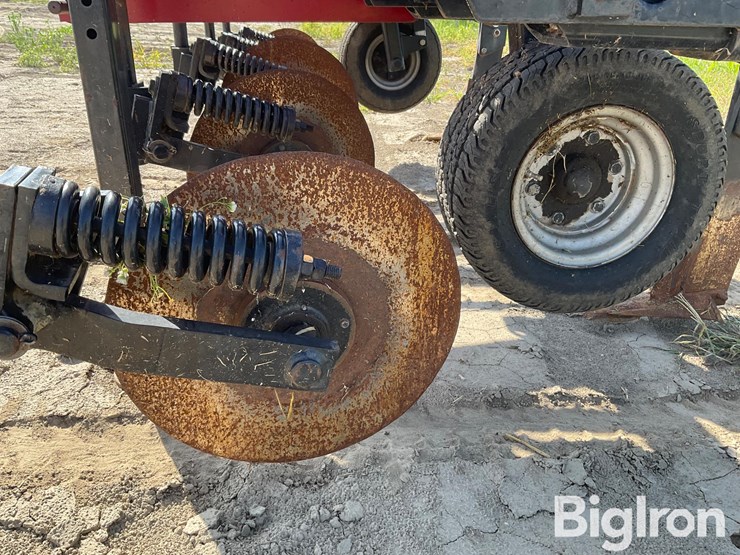 case-ih-2500-image-18