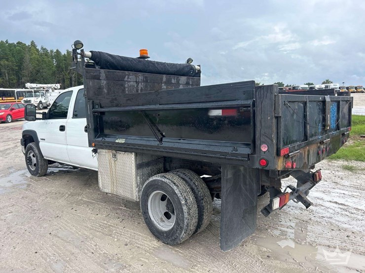 2003-chevrolet-silverado-3500-image-7