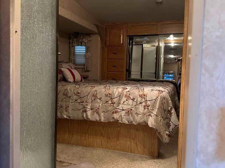 2007-cedar-creek-travel-trailer-image-33