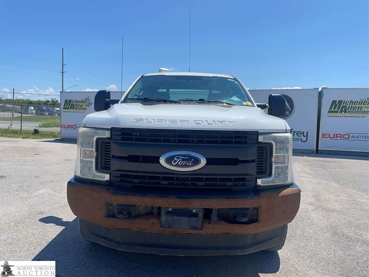 2017-ford-f250-image-2