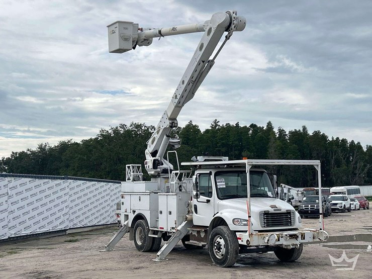 2016-freightliner-m2-106-image-2