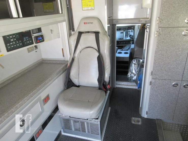 2016-kenworth-t270-image-21