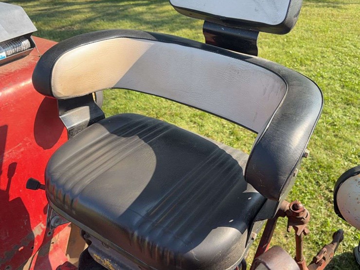 farmall-806-diesel-image-56