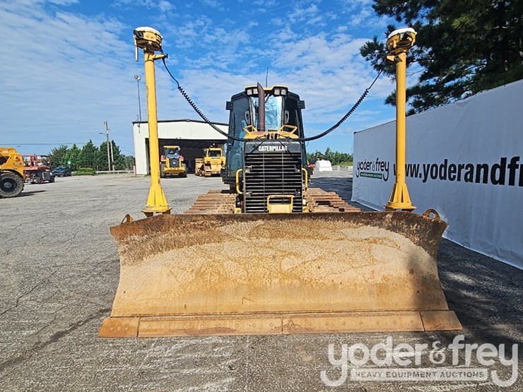 2015-caterpillar-d5k2-lgp-image-8
