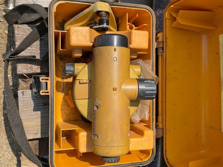 contents-of-pallet-laser-pipe-aligner-w/case,-topcon-automatic-level-w/case-image-2
