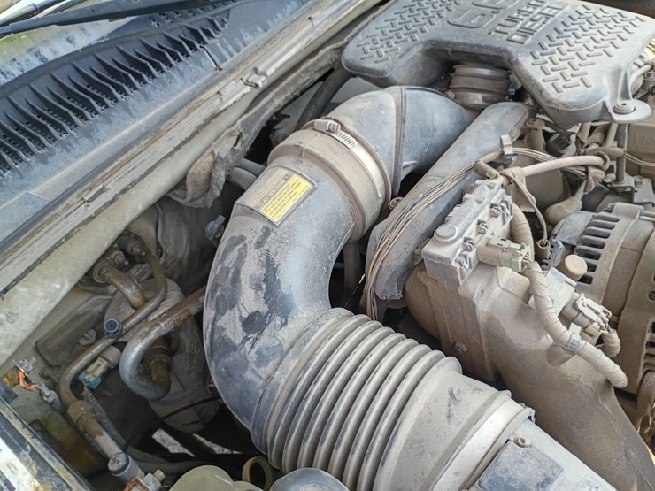 2006-chevrolet-silverado-3500-image-25