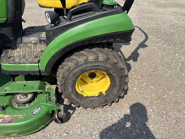john-deere-1025r-image-7