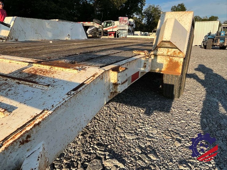 2013-moran-welding-20’-/-16k-lb.-t/a-equipment-tag-trailer-image-36