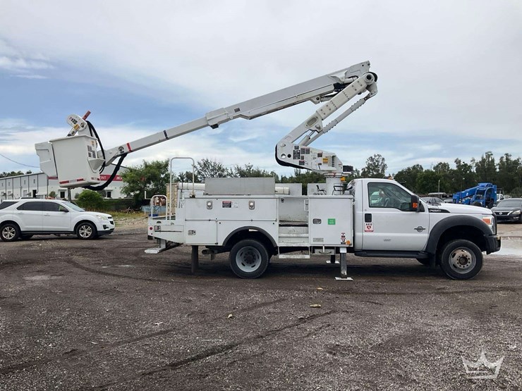 2012-ford-f550-image-3