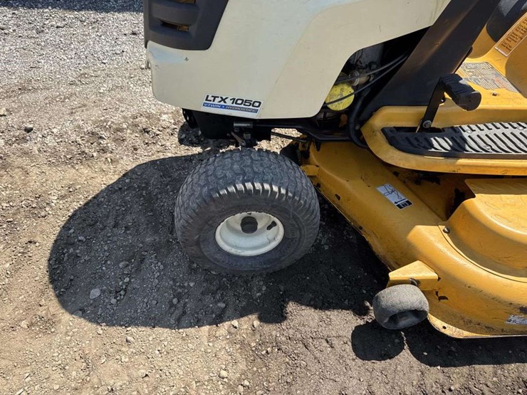 cub-cadet-1050-image-6