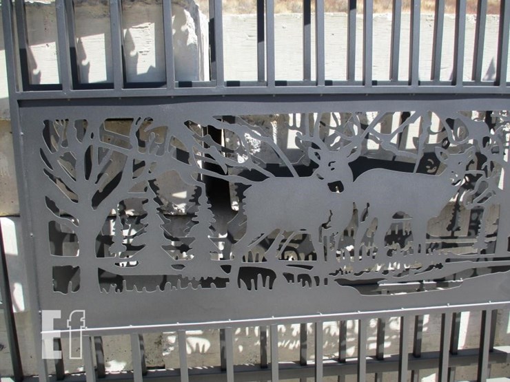 7'-x-20'-bi-parting-driveway-farm-gate-image-3