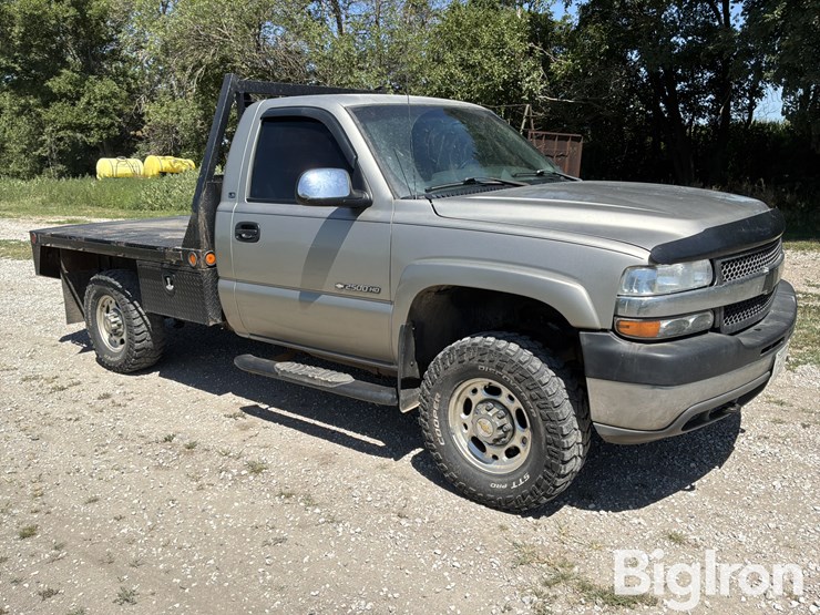 2001-chevrolet-k2500-image-3