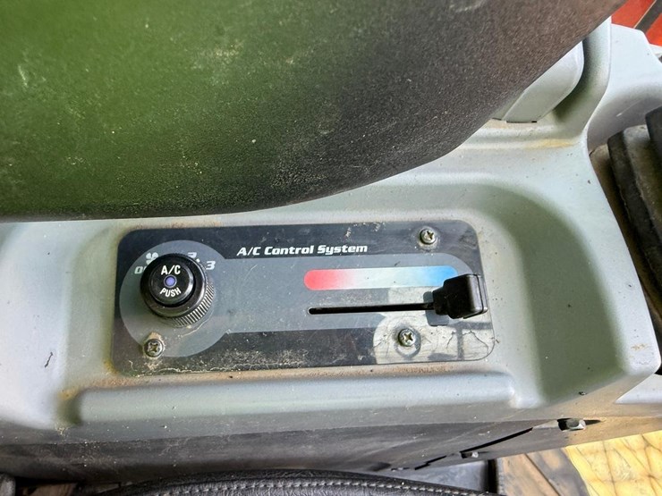 2016-kubota-svl75-2-image-26