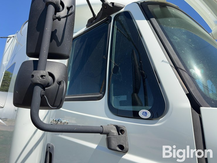 2012-international-prostar-image-14