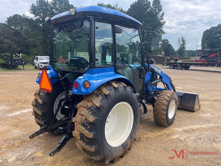 2023-new-holland-boomer-55-ag-tractor-image-3