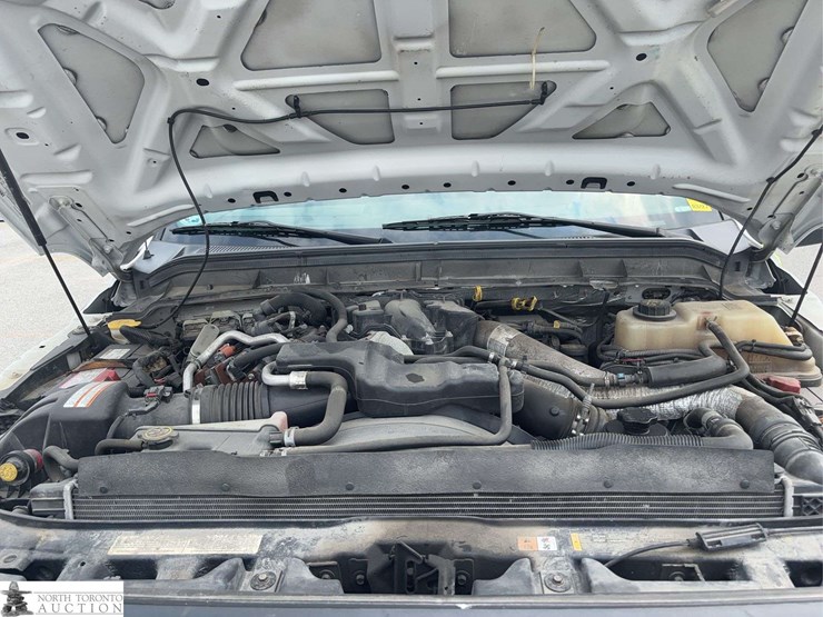 2015-ford-f550-image-10